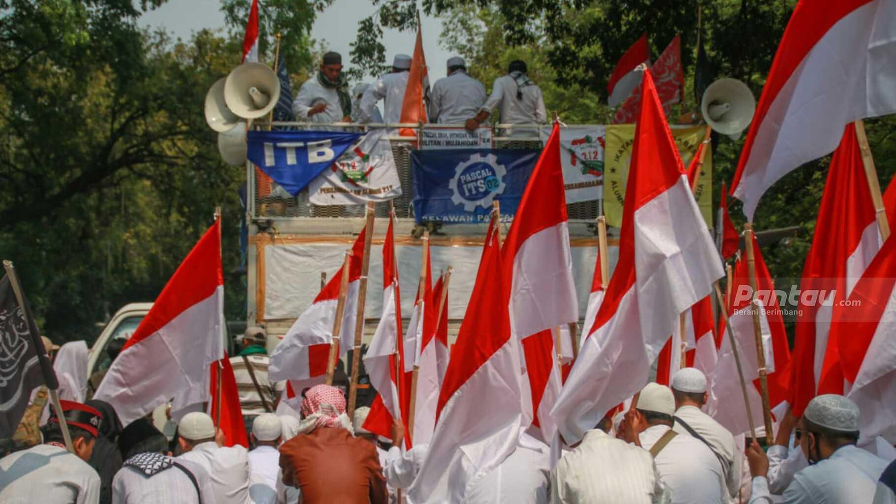Orator Aksi Klaim Massa Telah Mencapai 10 Ribu Orang