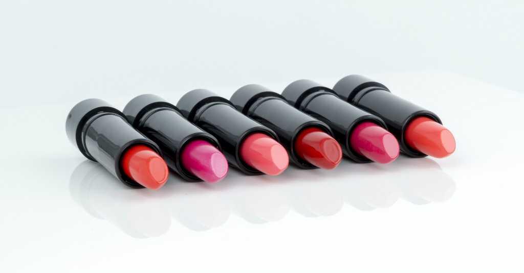 Begini Cara Memilih Warna Lipstik yang Tepat Berdasarkan Urat Nadi