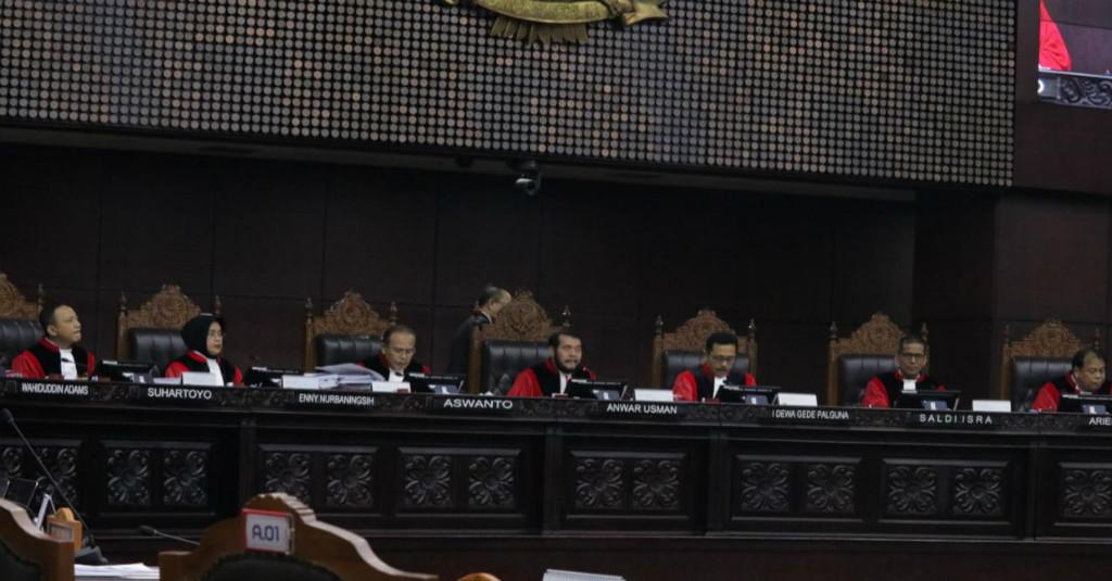 MK Tolak Gugatan Pilpres Prabowo-Sandi