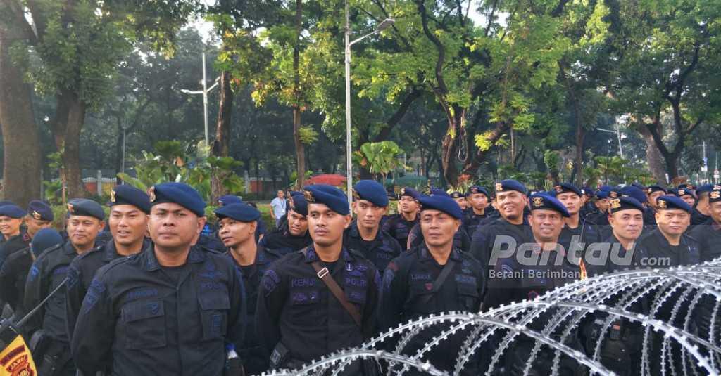 Polri Sebut Tak Ada Senpi dan Peluru Tajam di Pengamanan Aksi Kawal MK