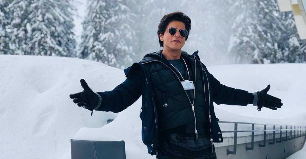 Saat Jaket Membuat Shah Rukh Khan Tampil Memukau