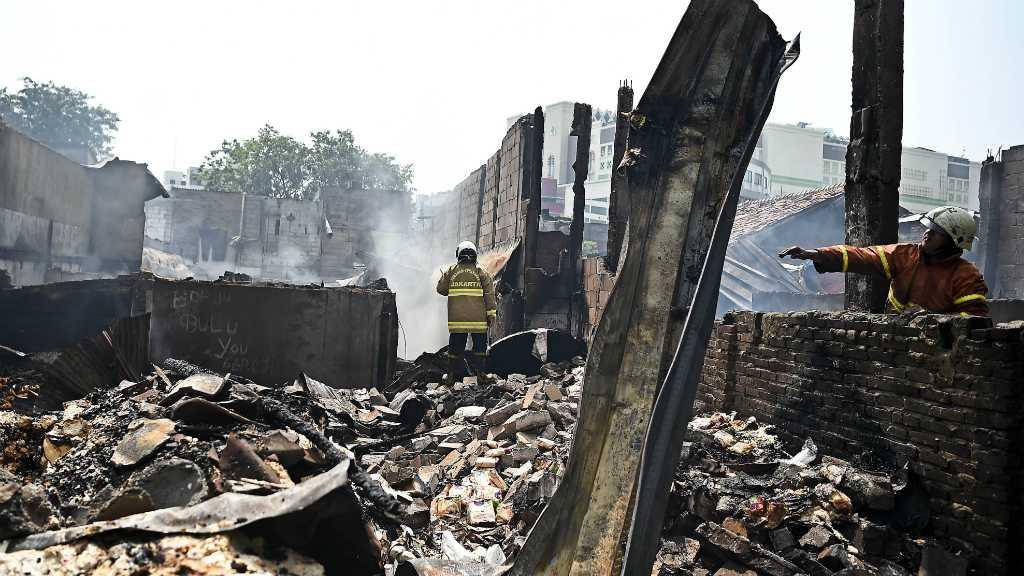 Titik Api Masih Terlihat di Kebakaran Tanah Abang
