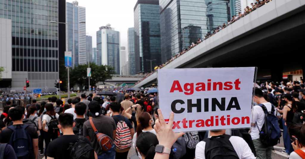 Inggris Warning China: Kami Berada di Belakang Rakyat Hong Kong