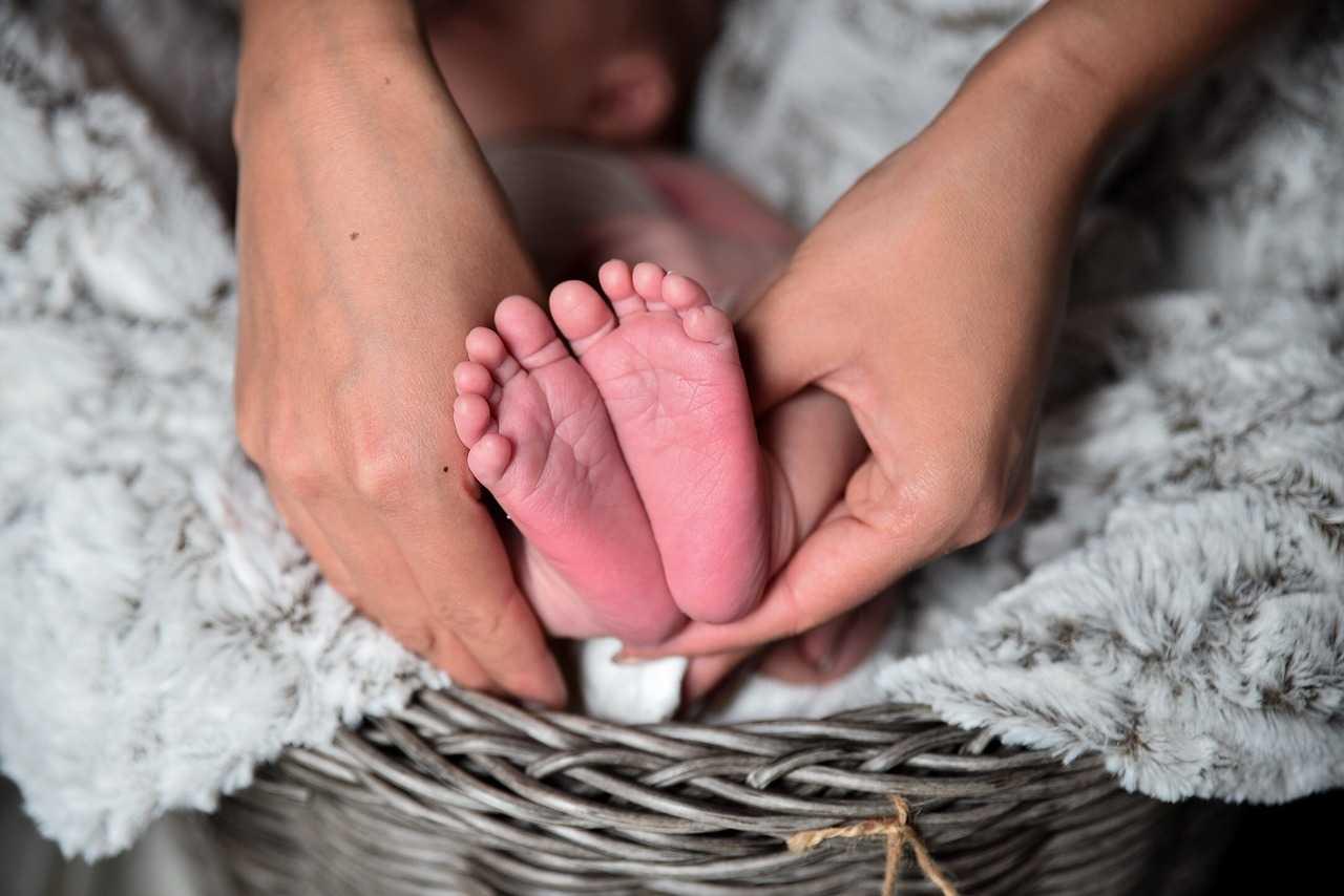 Mengharukan, Kisah Seorang Wanita Melahirkan dalam 'Taxol'