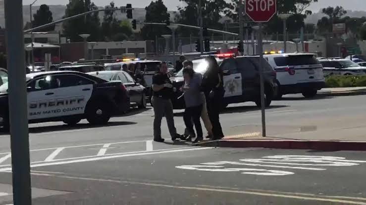 Insiden Penembakan di Mall San Fransisco, Stasiun Kereta Ditutup