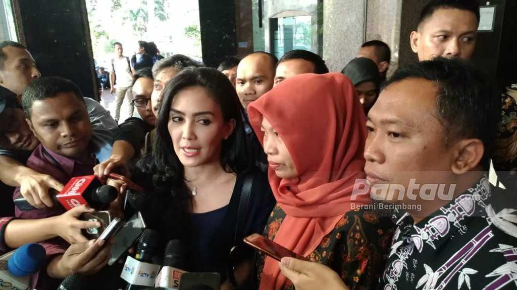 Didampingi Rieke, Baiq Nuril Konsultasi dengan MenkumHAM Bahas Amnesti