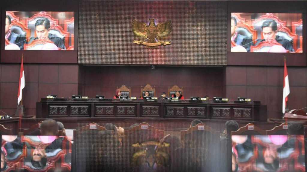 Kala Pengacara Caleg PAN Salah Sebut Interupsi Jadi Intruksi di Sidang MK