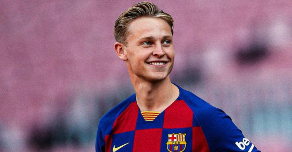 Gabung Barcelona, De Jong Tak Ingin Buntuti Iniesta dan Xavi