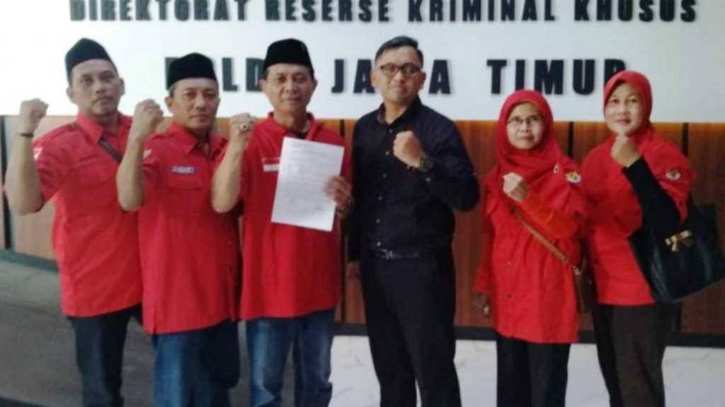 DPC PDIP Surabaya Laporkan Perekayasa Foto Jokowi dan Megawati