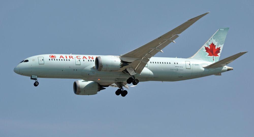 35 Orang Luka-luka Usai Air Canada Mendarat Darurat di Hawaii