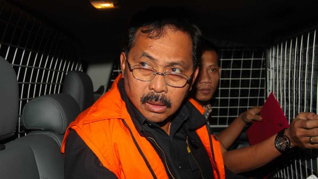 KPK Tahan Gubernur Kepri Nurdin Basirun Terkait Kasus Reklamasi