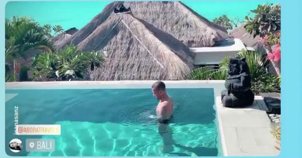 Dani Alves Liburan ke Bali, Gabung Bali United?