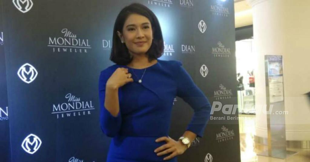 Penuh Drama, 5 Potret Artis Mengantar Anak di Hari Pertama Sekolah