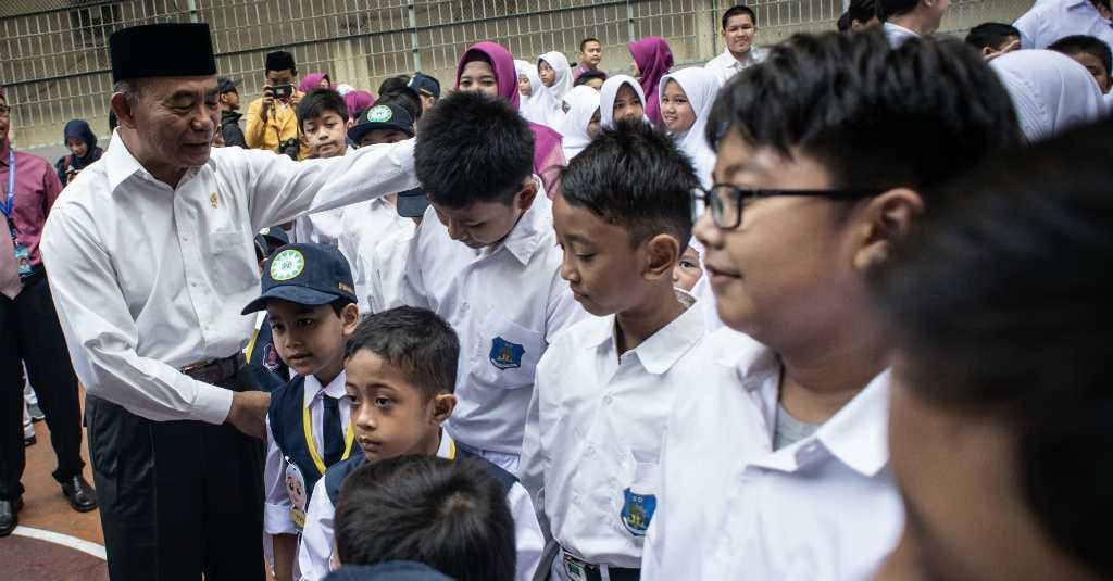 Hari Pertama Sekolah, Mendikbud: Tidak Boleh Ada Perpeloncoan!