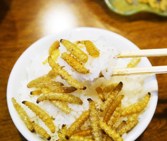 5 Makanan Indonesia Ini Terbuat dari Bahan Tak Lazim, Berani Coba?