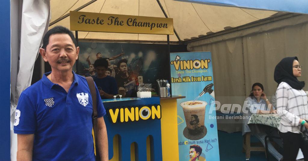Produk Minuman Kevin Sanjaya 'Mejeng' di Indonesia Open 2019