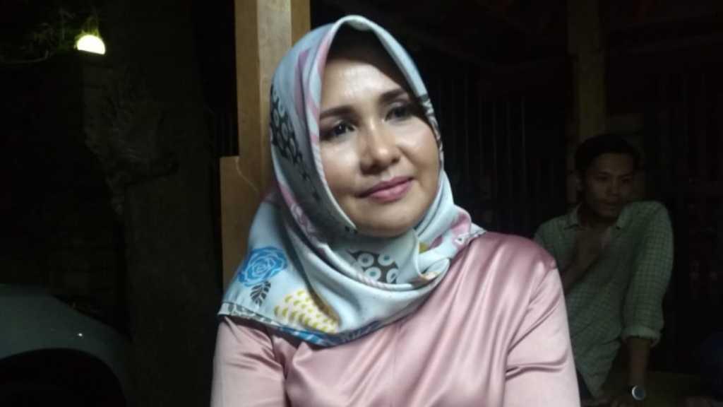 Foto di Surat Suara Dipersoalkan, Evi Apita: Wajar Dong, Perlu Dandan!