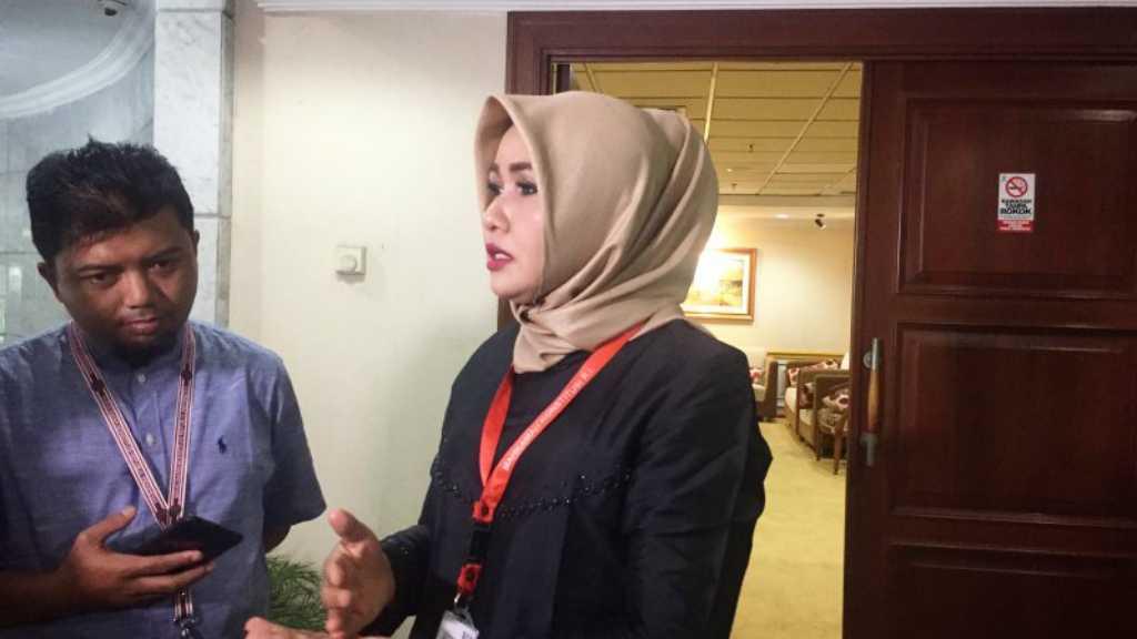 Digugat karena Foto Diedit Terlalu Cantik, Evi: Mereka Cari Keuntungan