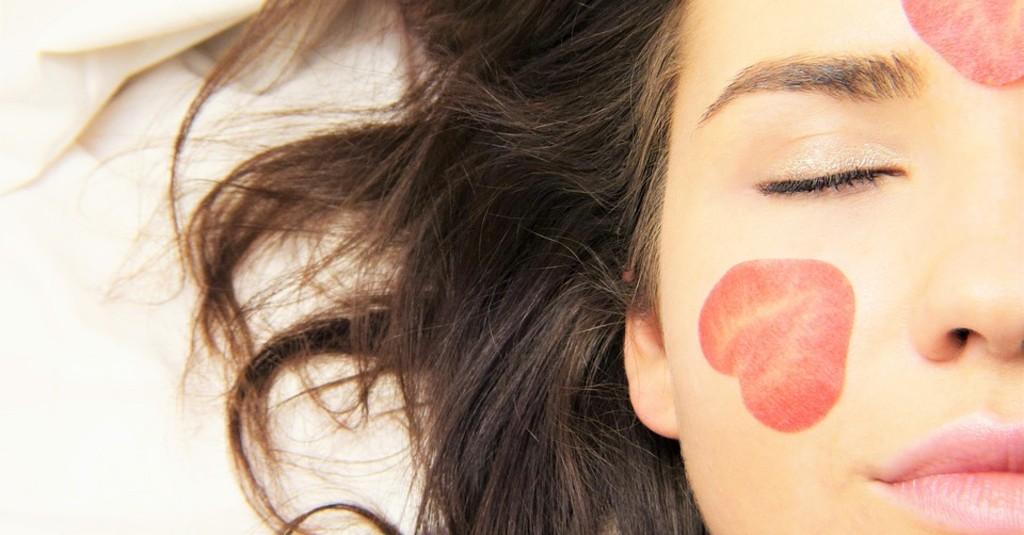 Super Gampang, Begini Cara Pakai Make Up ala Wanita Korea