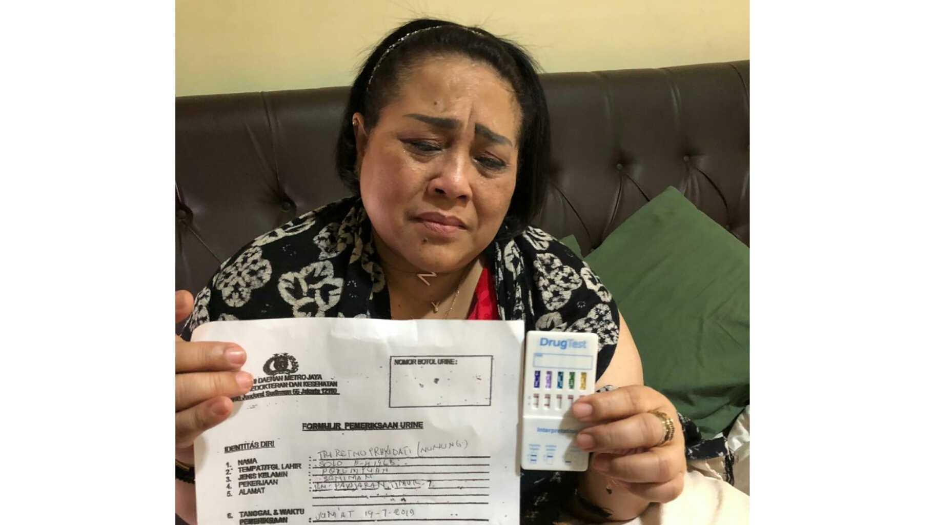 Komedian Nunung Ditangkap Polisi karena Narkoba, Tes Urinenya Positif