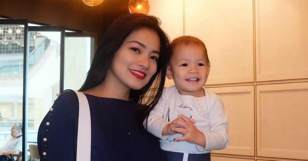 Titi Kamal Ungkap Sulitnya Punya Anak Perempuan Karena Christian Sugiono...