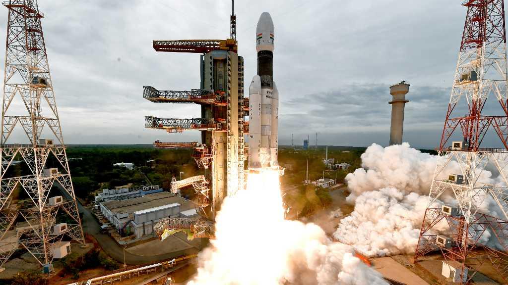 Detik-detik Roket Chandrayaan 2 Milik India Lepas Landas ke Bulan