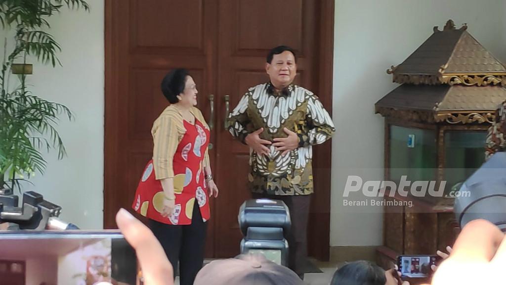Prabowo ke Megawati: Kami Tunggu Ibu Jalan-jalan ke Hambalang