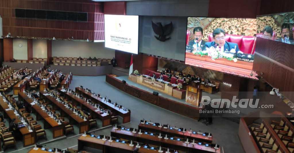 Sah! DPR RI Resmi Setujui Pemberian Amnesti Baiq Nuril