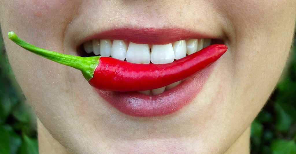 Hobi Makan Pedas Ternyata Berisiko Lebih Besar Alami Demensia