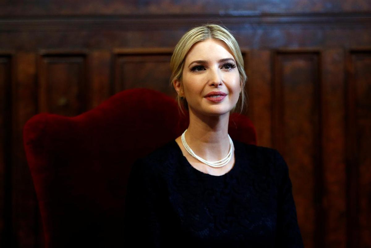 Foto Ivanka Trump Kenakan Baju dengan Swastika Nazi Bikin Heboh