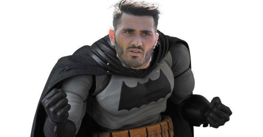 Meme Kocak Kolasinac Selamatkan Ozil dari Perampok