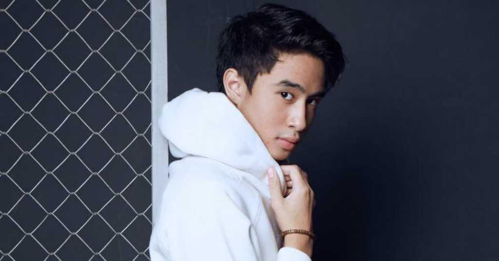 Konser Greyson Chance akan Dibuka Oleh Penampilan Devano Danendra