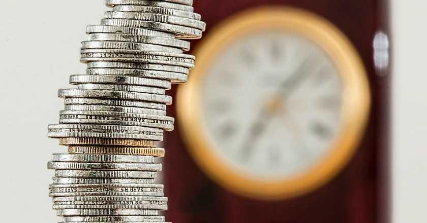 Miris! Ini 3 Fakta YI yang Terjerat Pinjaman Online hingga Fotonya Disebar