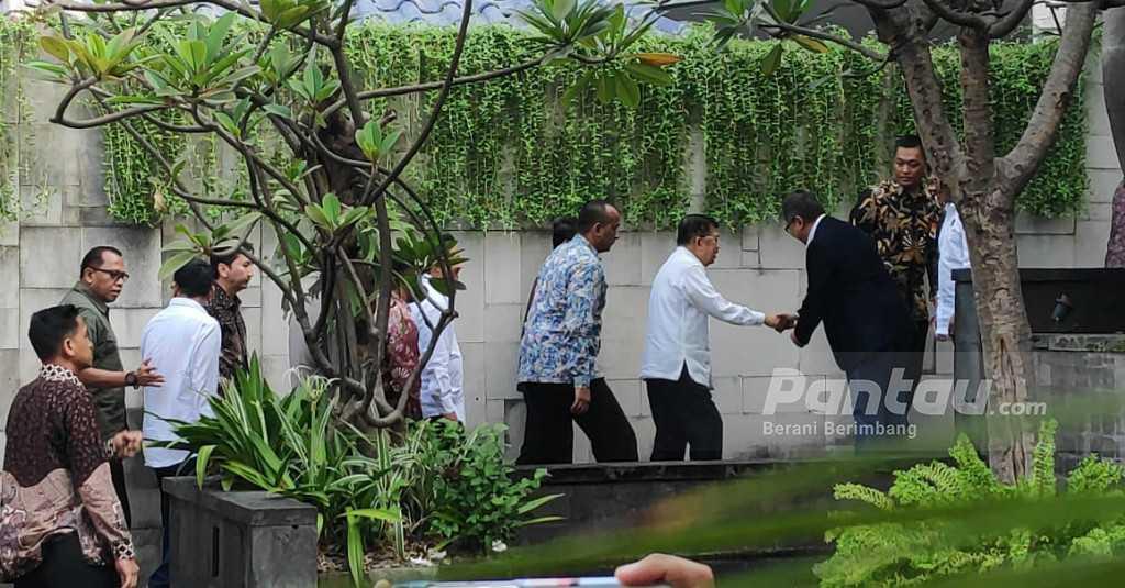 Dari Akbar Tanjung, Agung Laksono, hingga JK Hadiri Acara Pembubaran TKN
