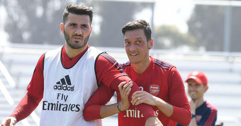 Ozil dan Kolasinac Jadi Target Perampok Bersenjata di London