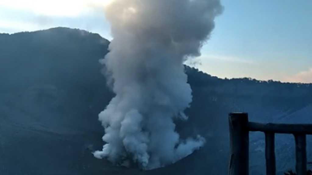 Gunung Tangkuban Perahu Masih Berpotensi Erupsi