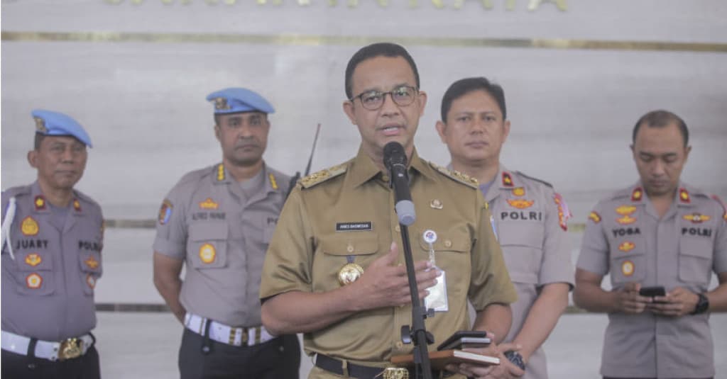 Anies Dorong Penggunaan Besek Bambu untuk Bungkus Daging Kurban di Jakarta