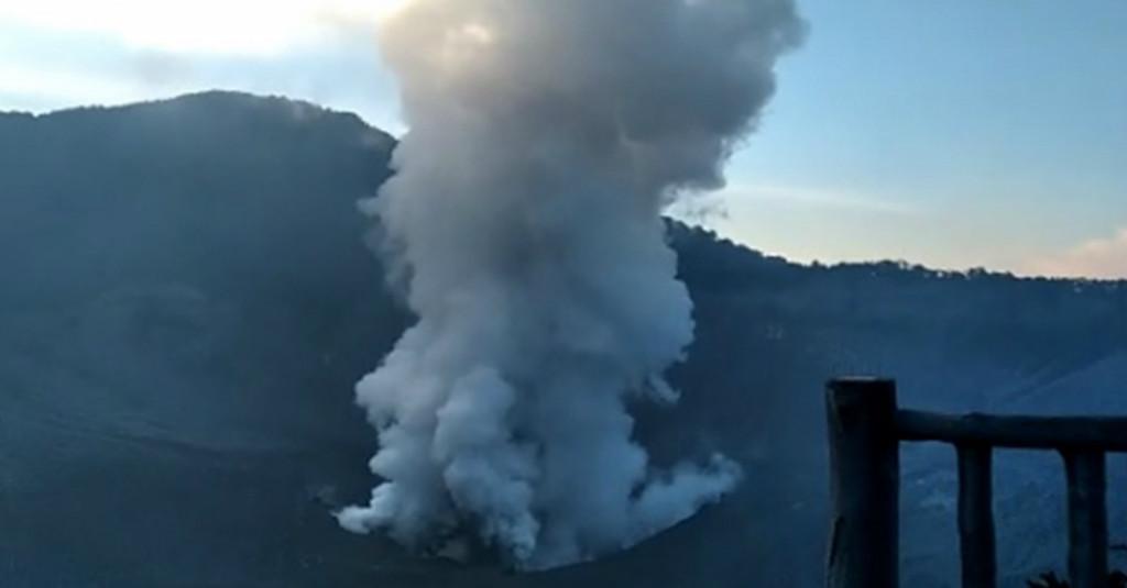 Berkaca Erupsi Tangkuban Parahu, Bamsoet Minta PVMBG Pantau Gunung Berapi