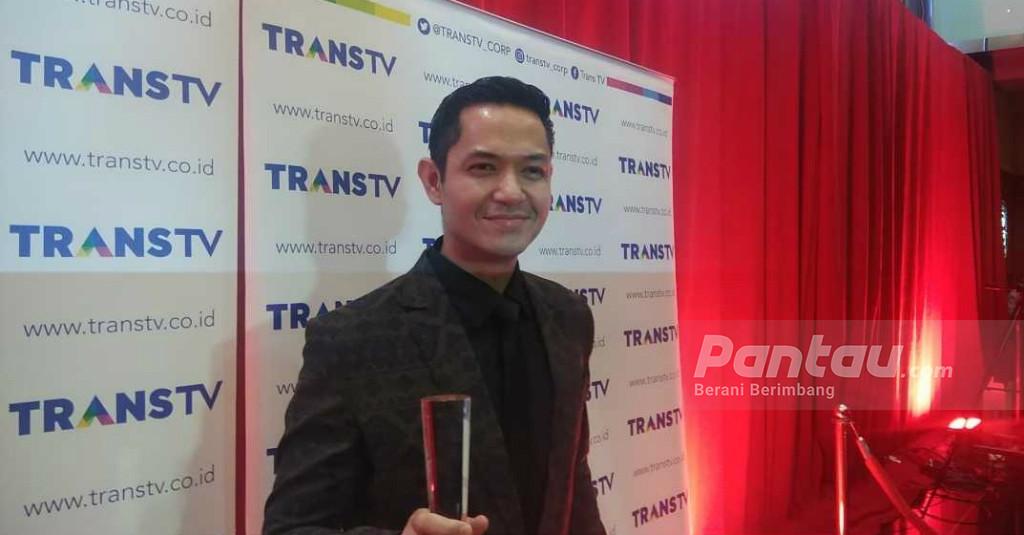 Roger Danuarta Sudah Lama Konsultasi Soal Pernikahan Kepada Dude Harlino
