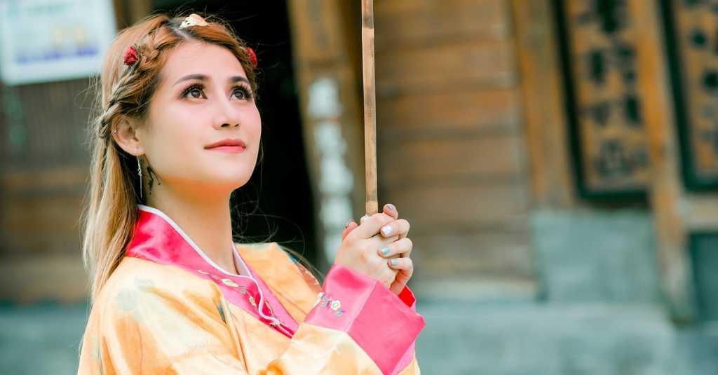 Ingin Cantik Ala Artis Korea? Simak Cara Make Up nya Gak Pake Ribet