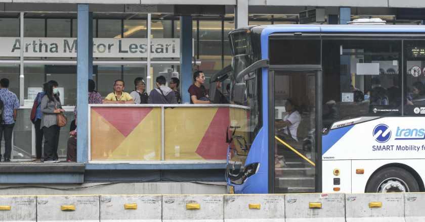 'Ajakan Naik Transportasi Umum Tak Efektif Tekan Polusi'