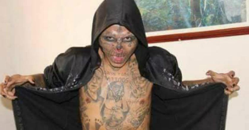 Serem! Pria Ini Permak Tubuh Layaknya Tengkorak Usai Kematian Sang Ibu