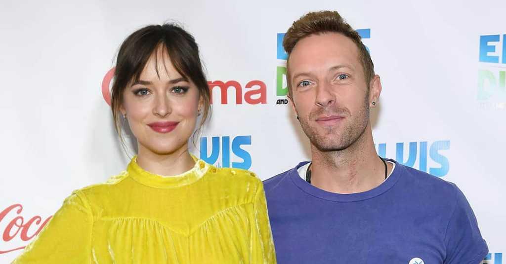 Sempat Putus, Chris Martin dan Dakota Johnson Pacaran Lagi