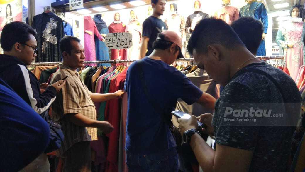 Keyakinan Konsumen Indonesia di Bulan Juli Tetap Terjaga