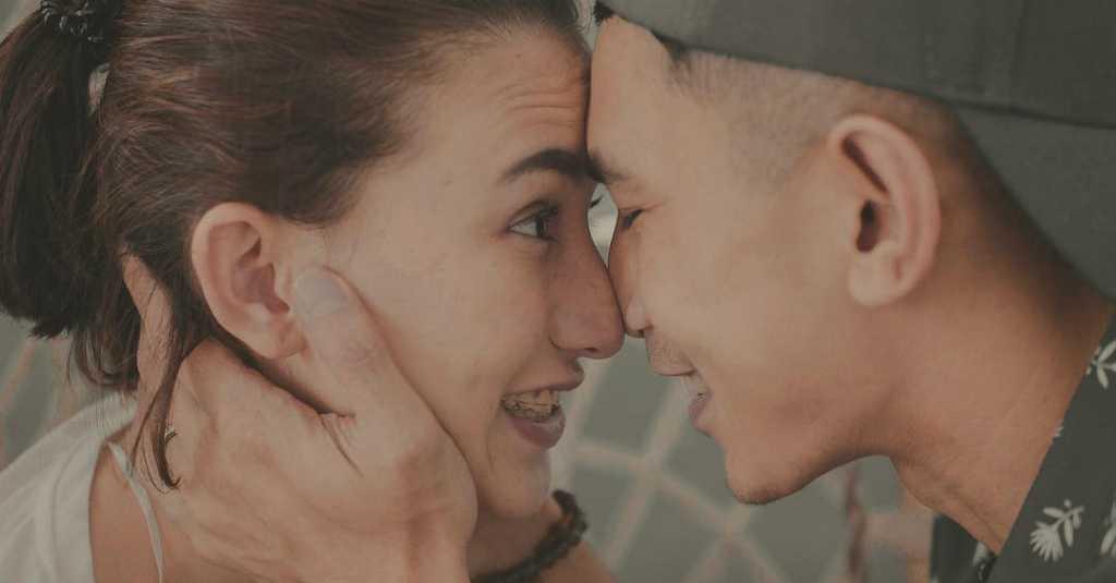 Meski Menikah Beda Agama, 5 Pasangan Artis Ini Hidup Rukun dan Harmonis