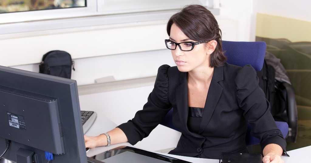 Waspada, Wanita Karir Rentan Diselingkuhi oleh Suami