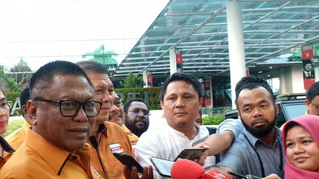 Baca Bahasa Tubuh Jokowi, OSO: Dia Akan Segera Umumkan Susunan Kabinetnya