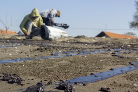 Pendataan Warga Terdampak Tumpahan Minyak Dilakukan di 6 Wilayah