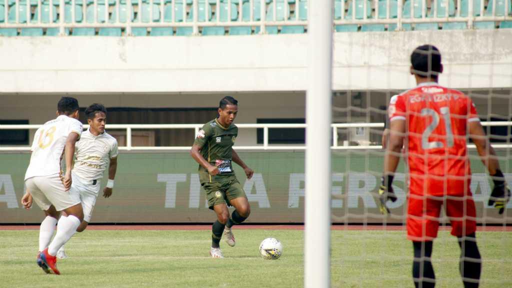 Kalahkan PSS 3-1, Tira-Persikabo Kembali ke Puncak