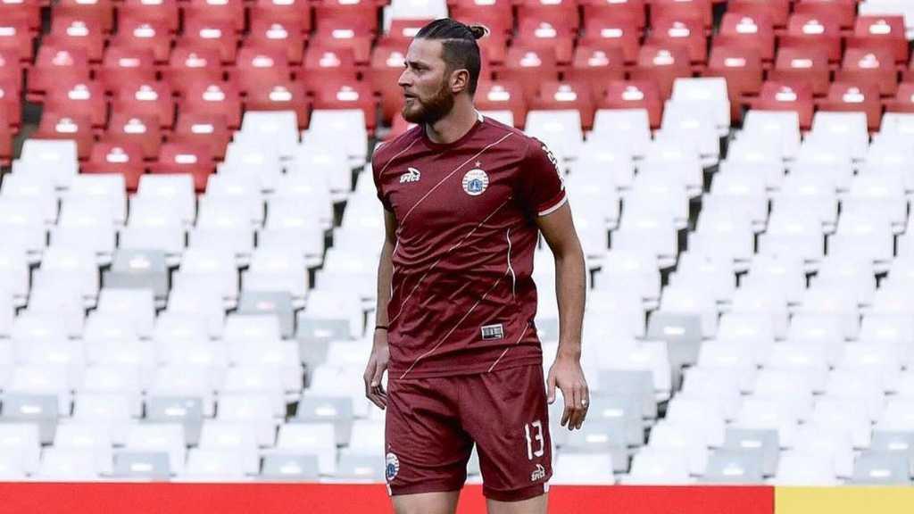 Persija Bakal Tanggung Perawatan Steven Paulle